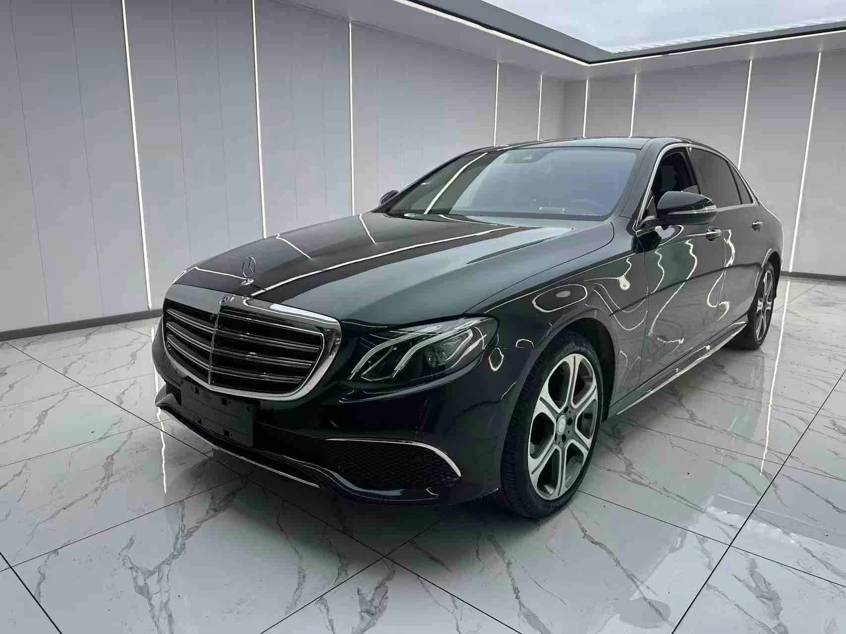 Mercedes-Benz E300L 