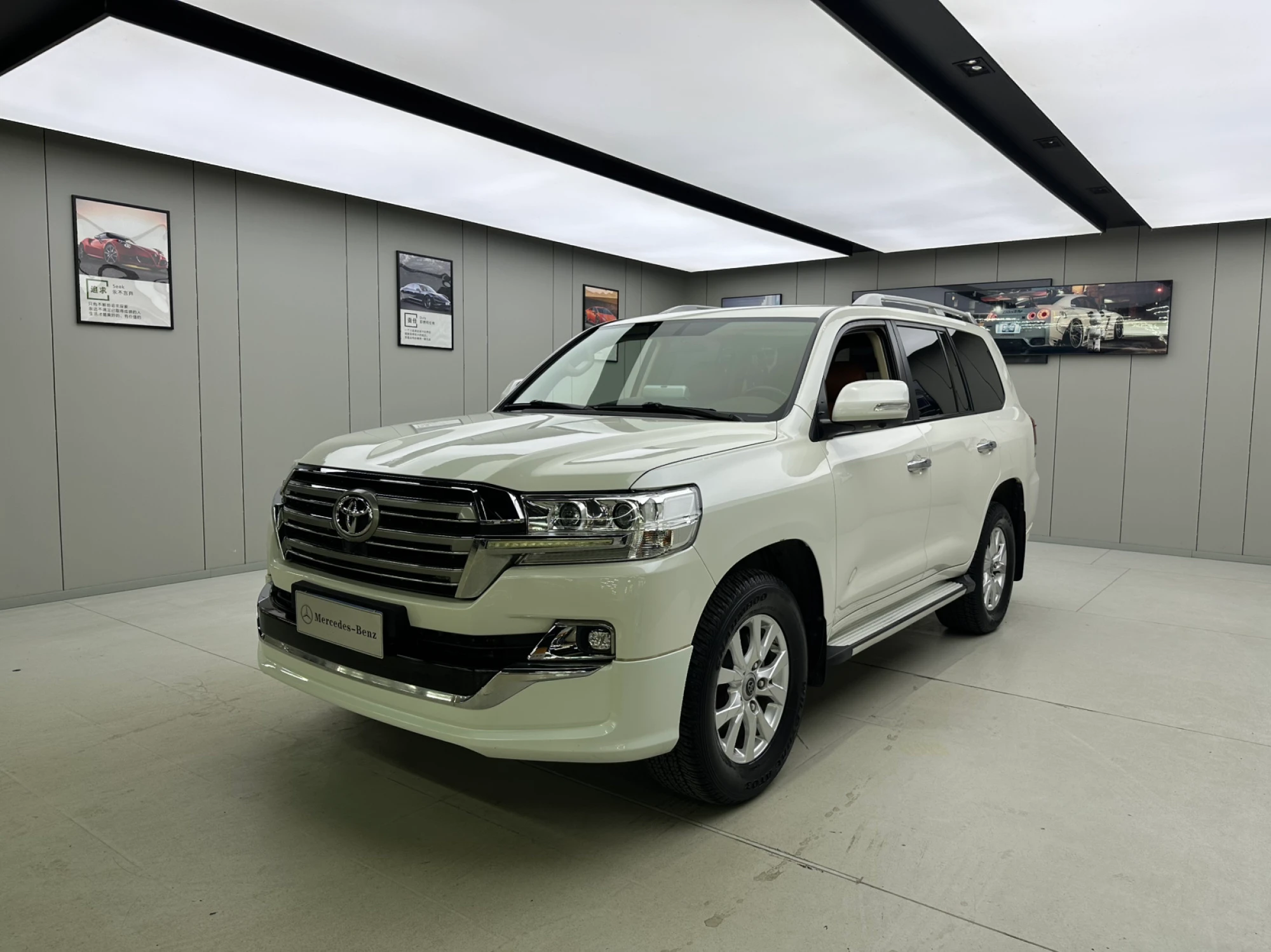 Toyota Land Cruiser GXR 