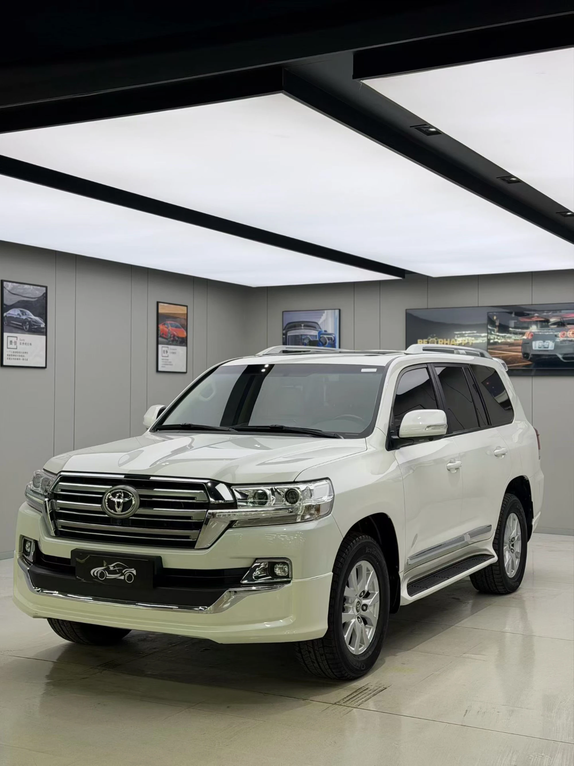 Toyota Land Cruiser Kluger 