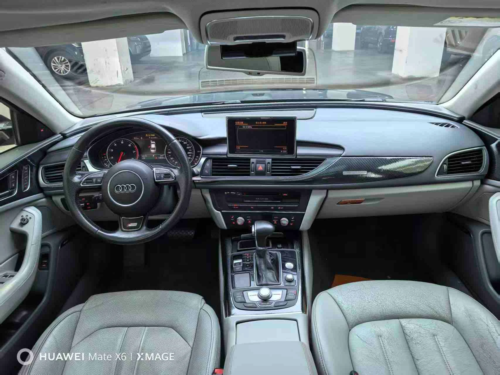AUDI A6 50 TFSI - interior