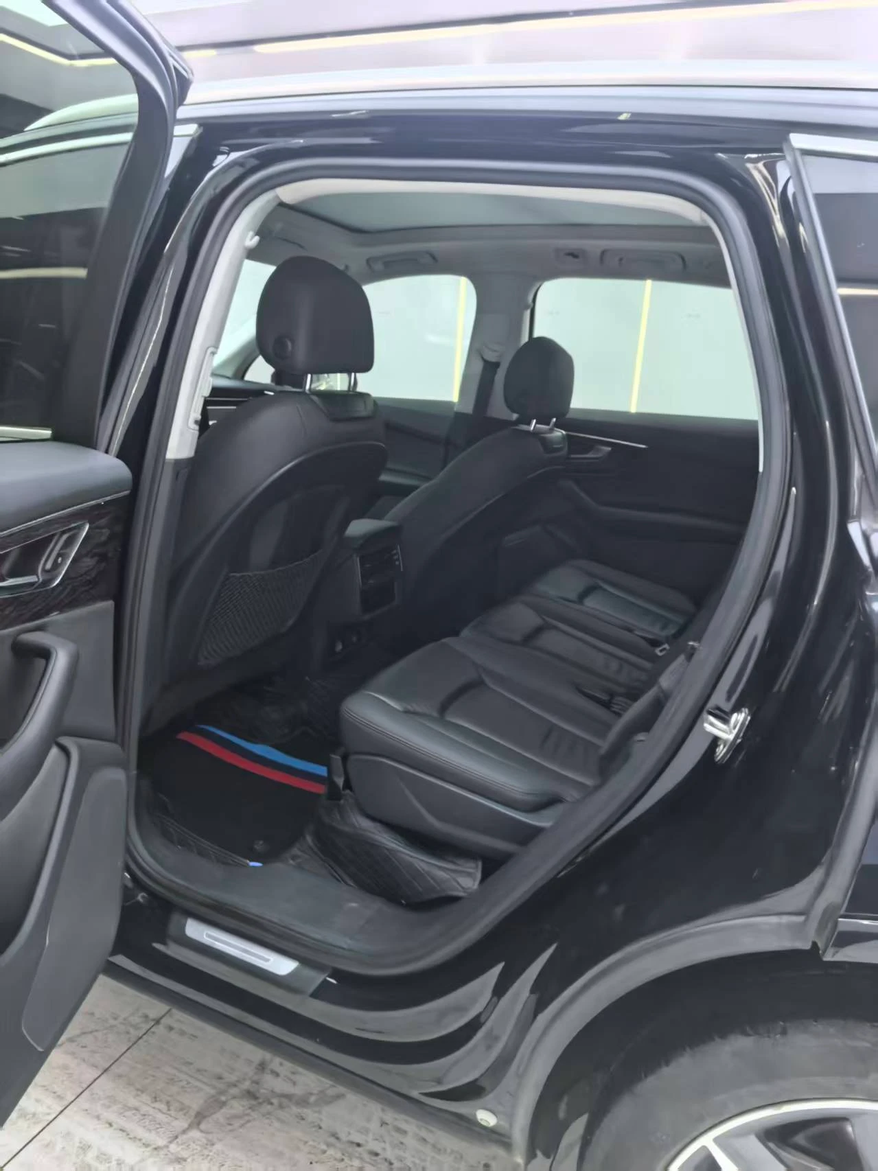 AUDI Q7 - interior