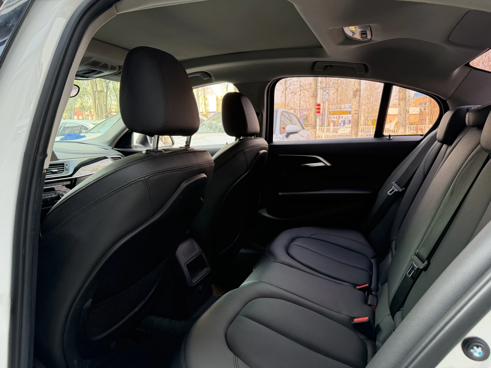 BMW 118i M Sport - interior