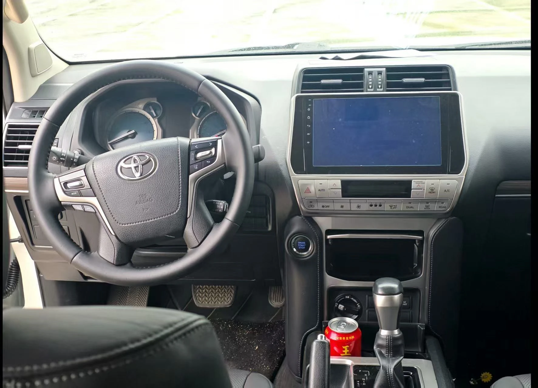 Toyota Land Cruiser Prado TX - interior