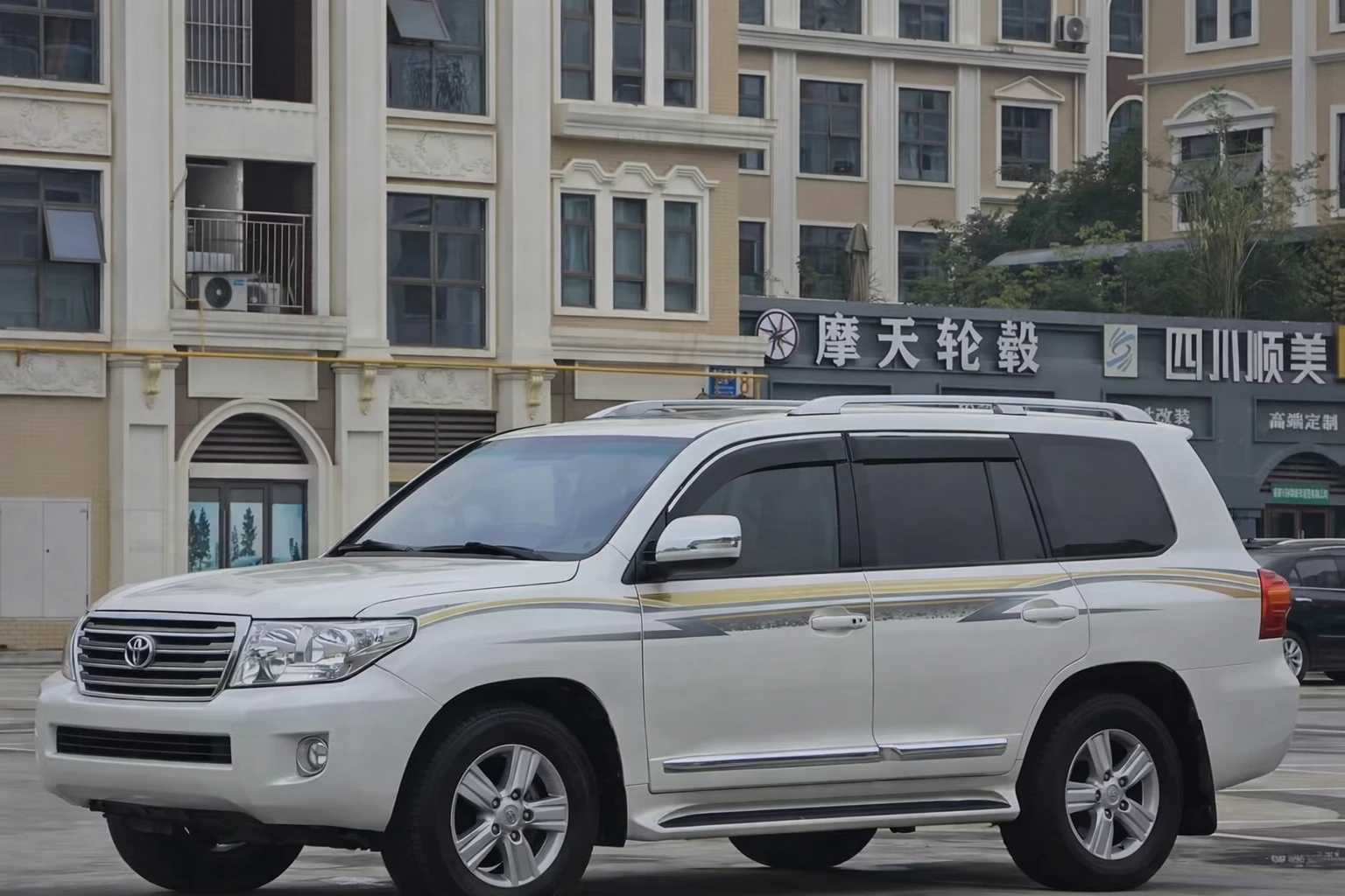 Toyota Land Cruiser 