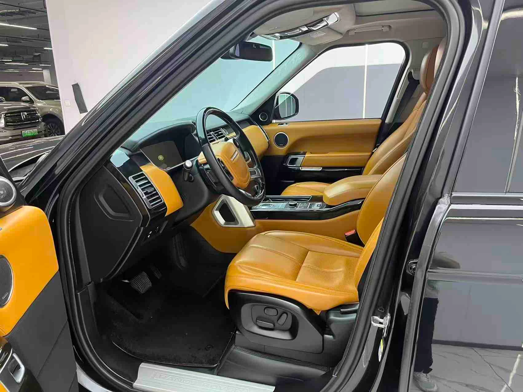 Land Rover Range Rover - interior