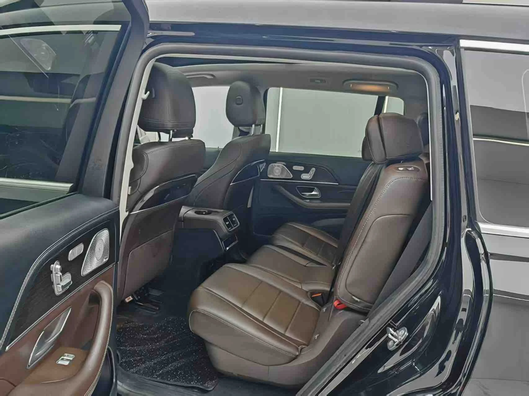 Mecedes Benz GLS450  - interior