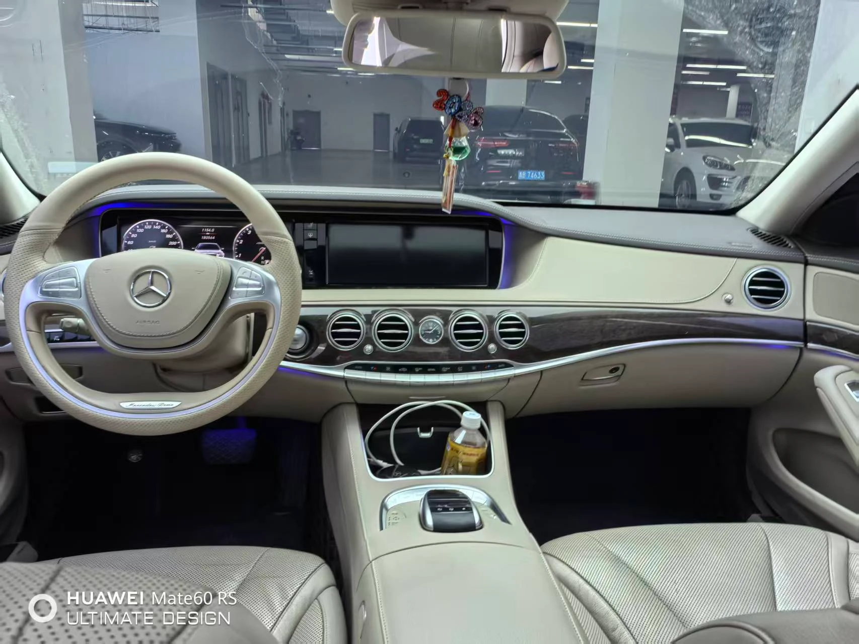 Mecedes Benz S320L  - interior