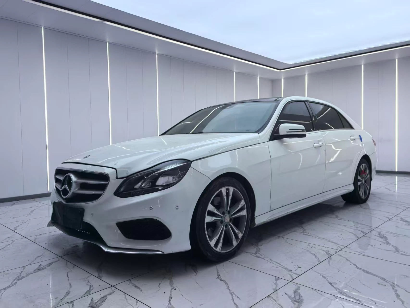 Mecedes Benz E260L Sport