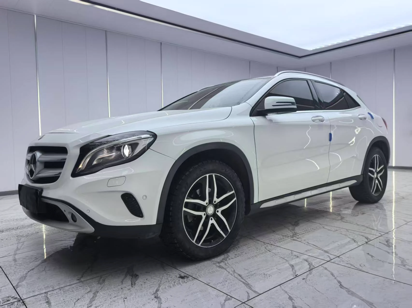 Mecedes Benz GLA200 