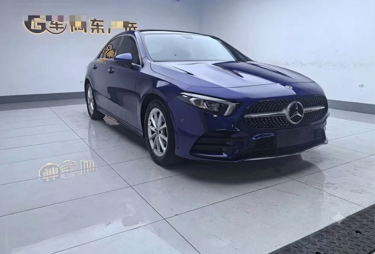 Mecedes Benz A200L Sport 