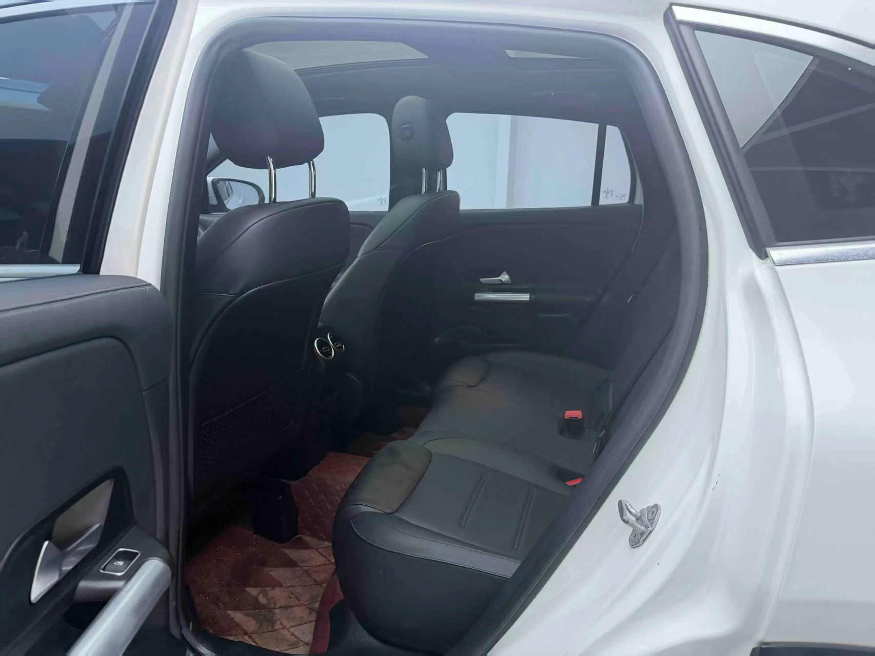 Mecedes Benz GLA200 - interior
