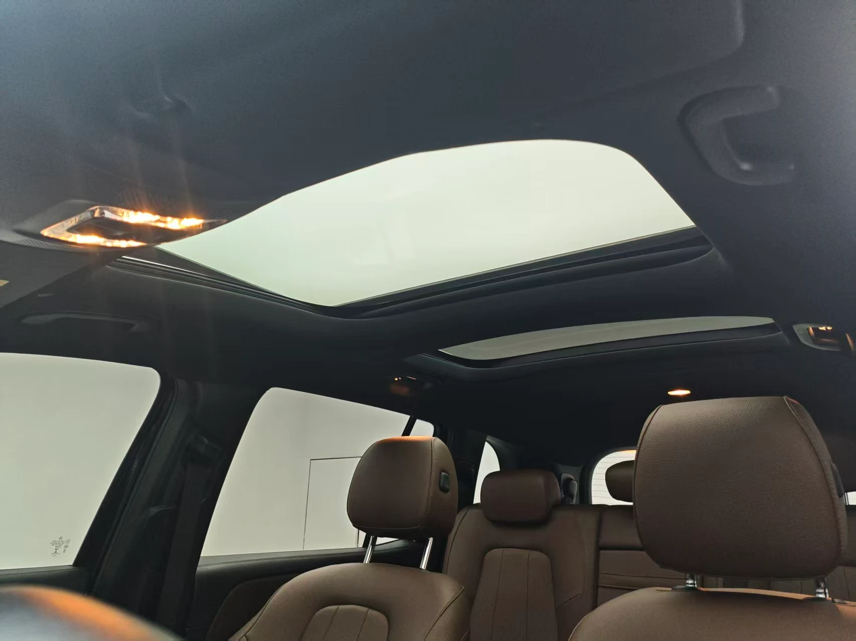 Mecedes Benz GLB200 - interior