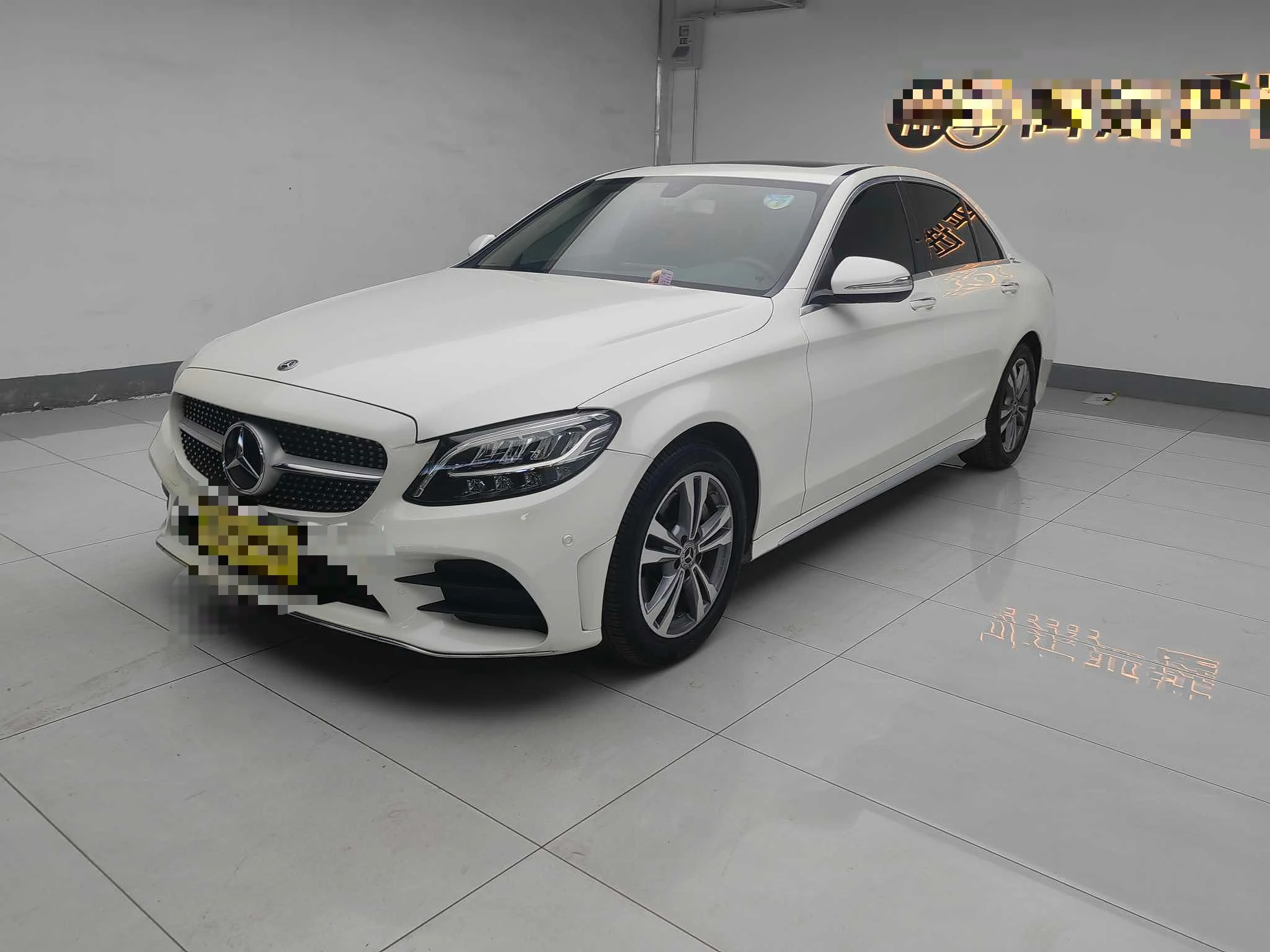 Merrcedes Benz C200L