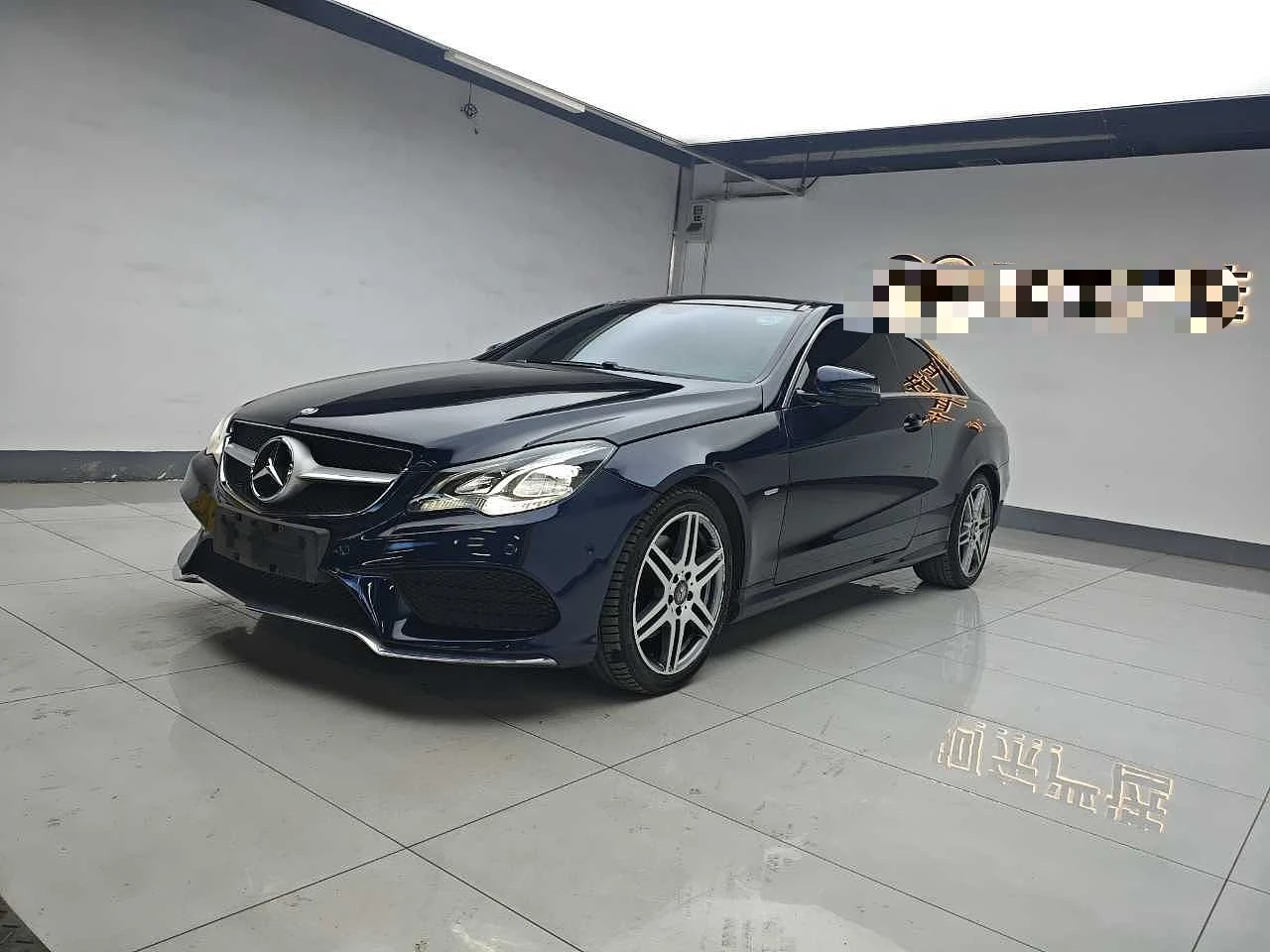 Mercedes Benz E200