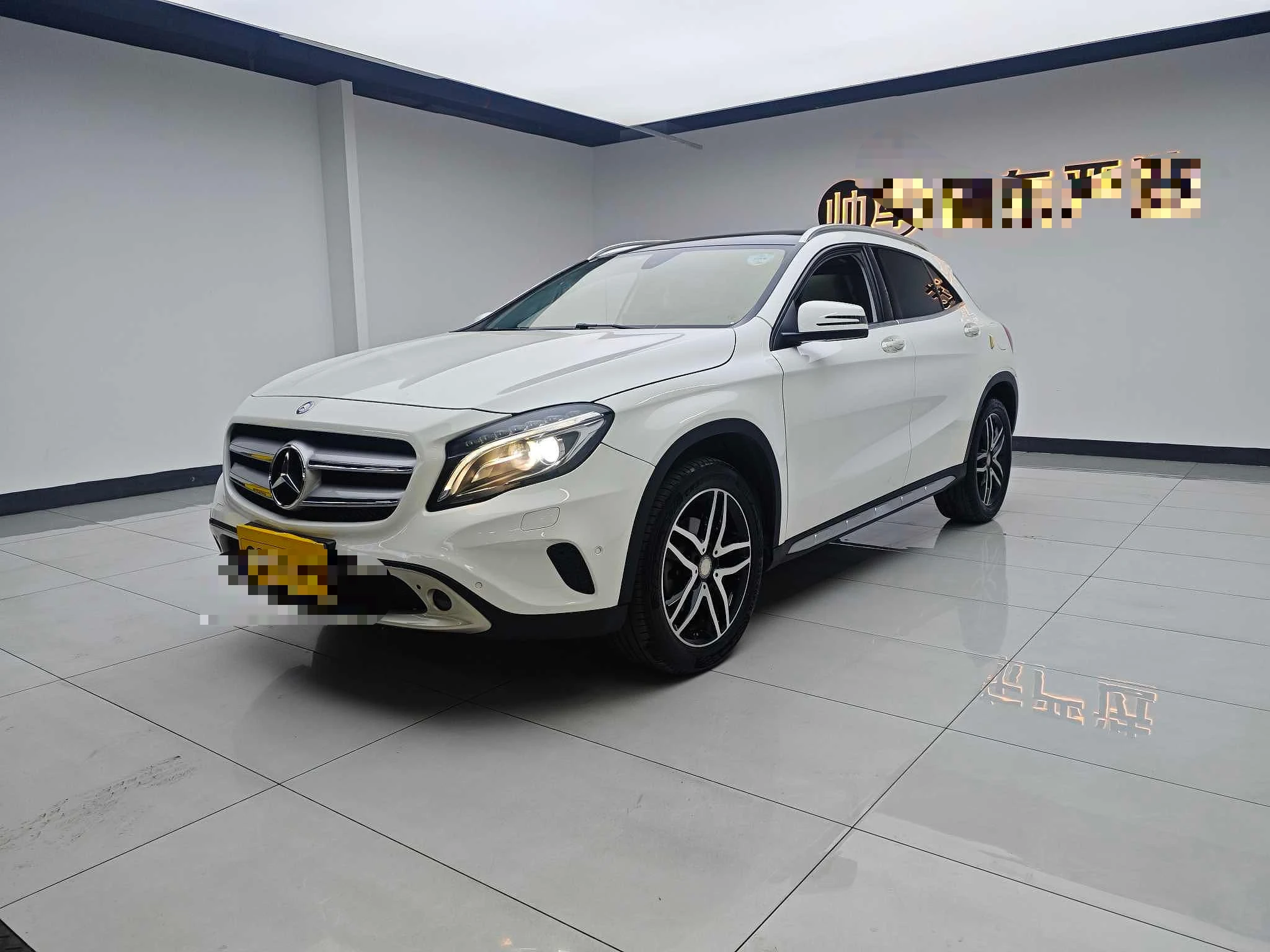 Mercedes Benz GLA200 