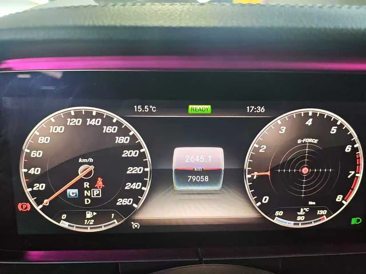 Mercedes Benz E260L Sport - interior