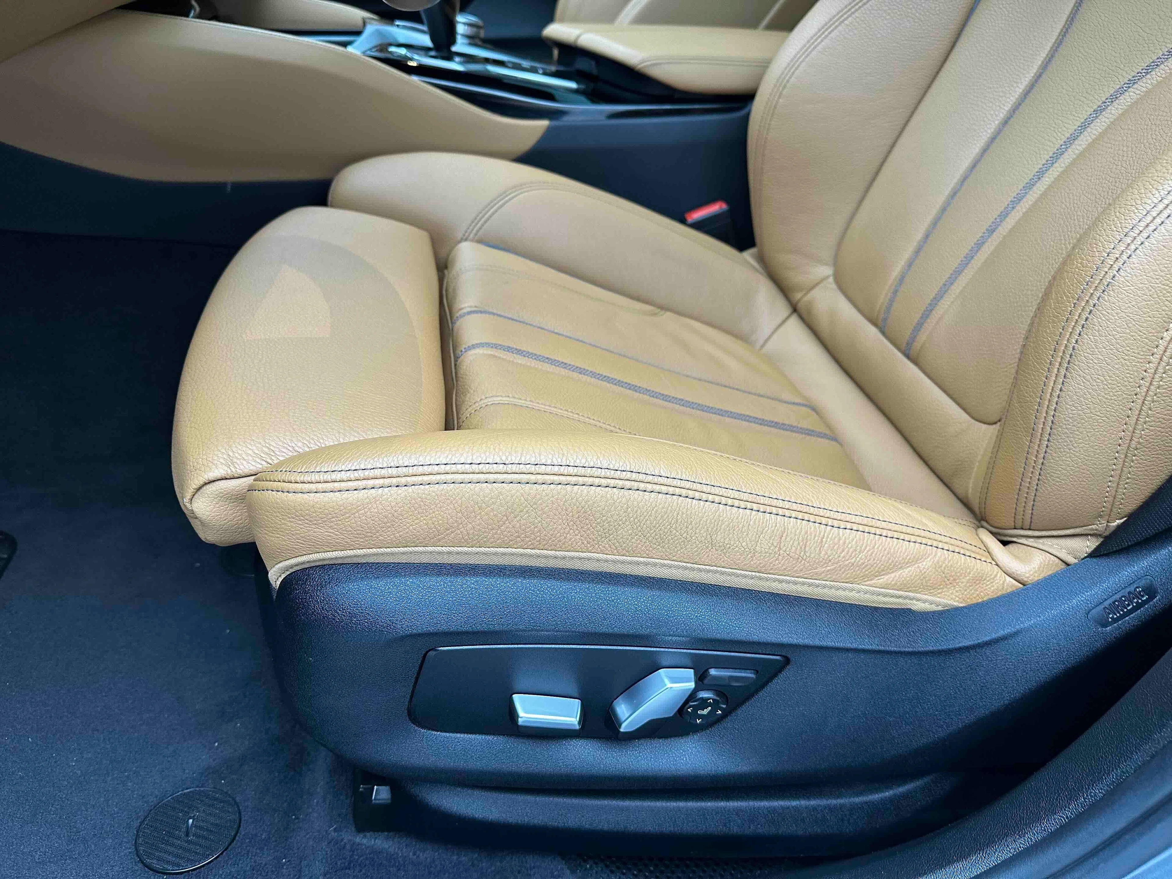 BMW 630i M Sport - interior
