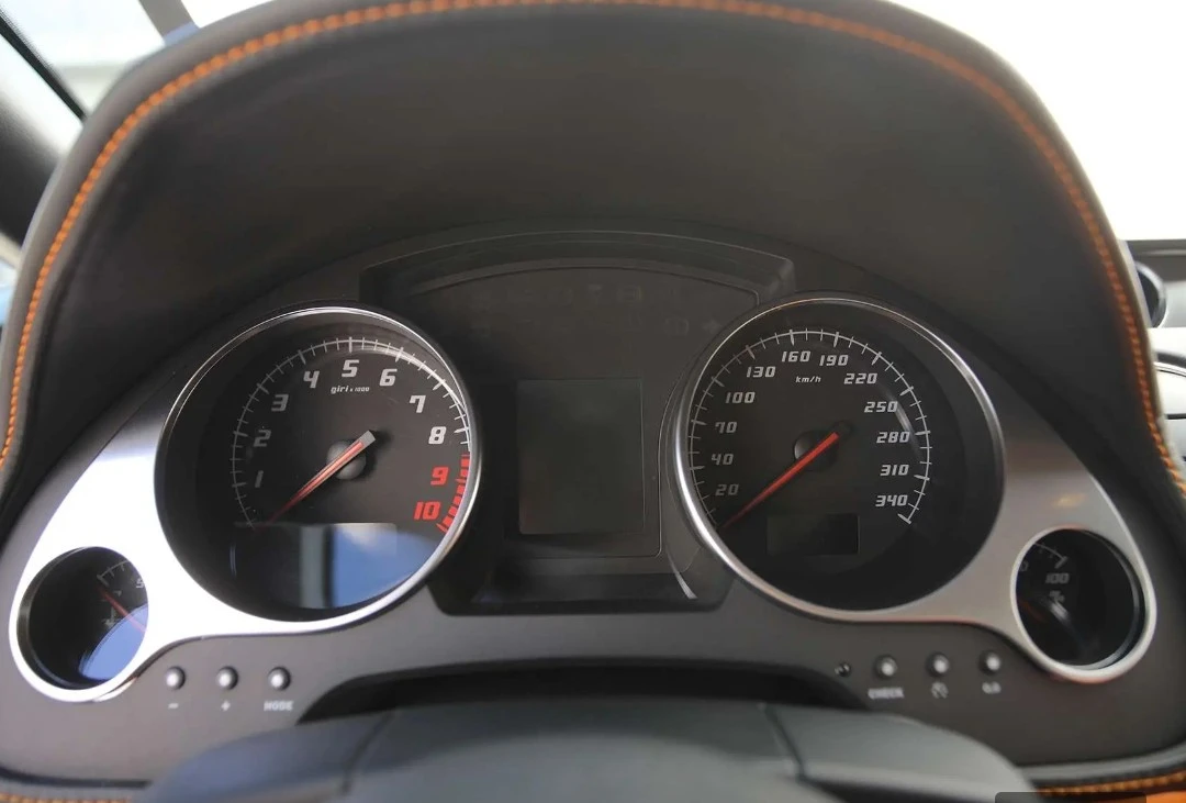 Lamborghini Gallardo LP 560-4 - interior
