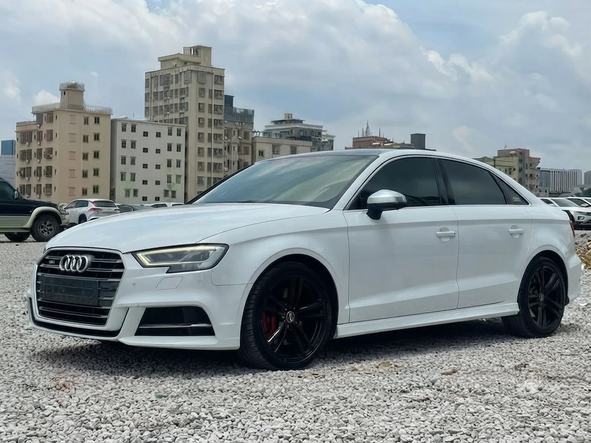 Audi S3 