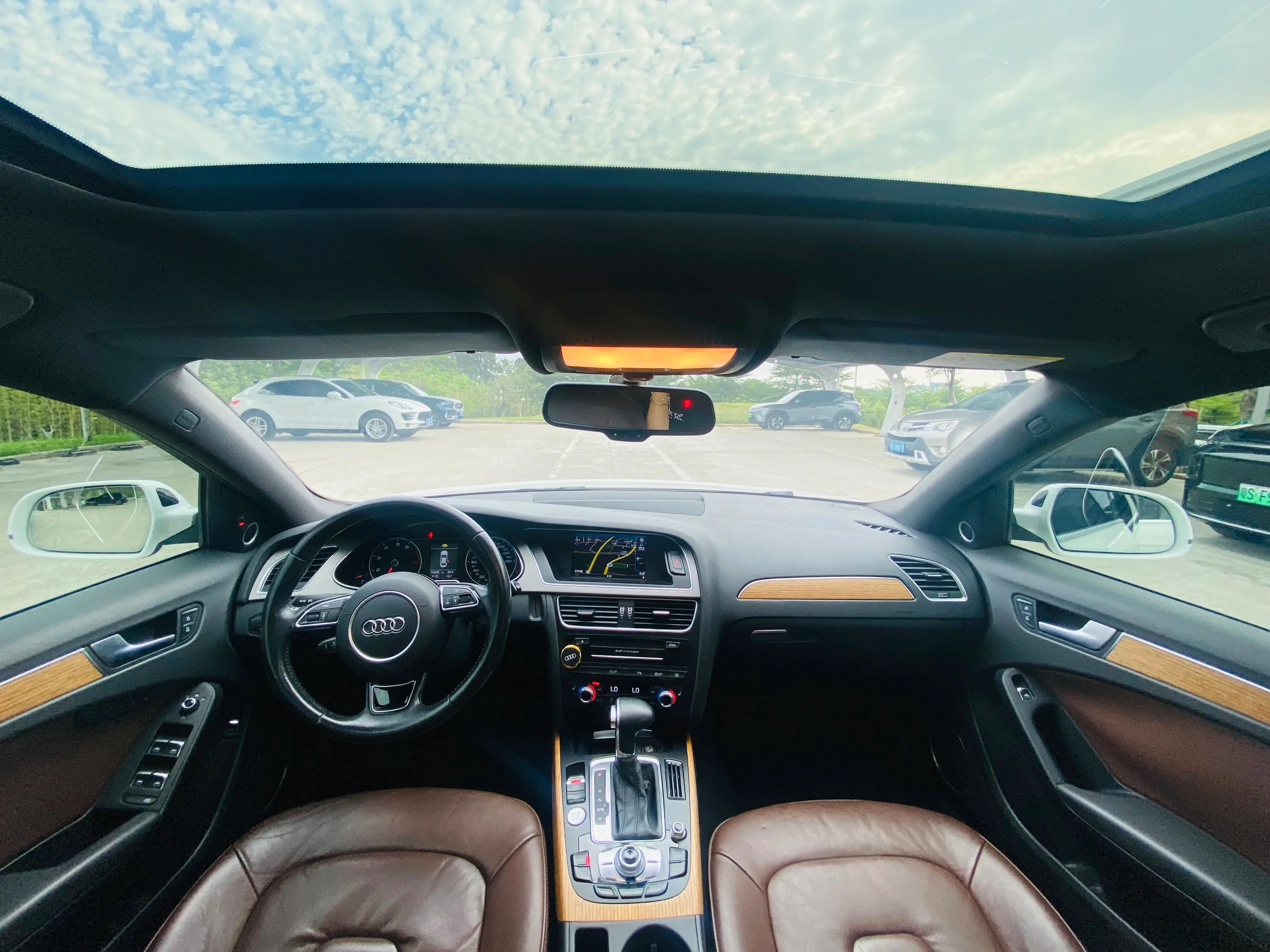 Audi A4L 35 TFSI  - interior