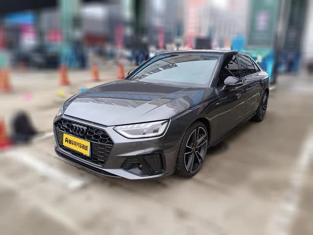 Audi A4L 40 TFSI Premium Dynamic Trim