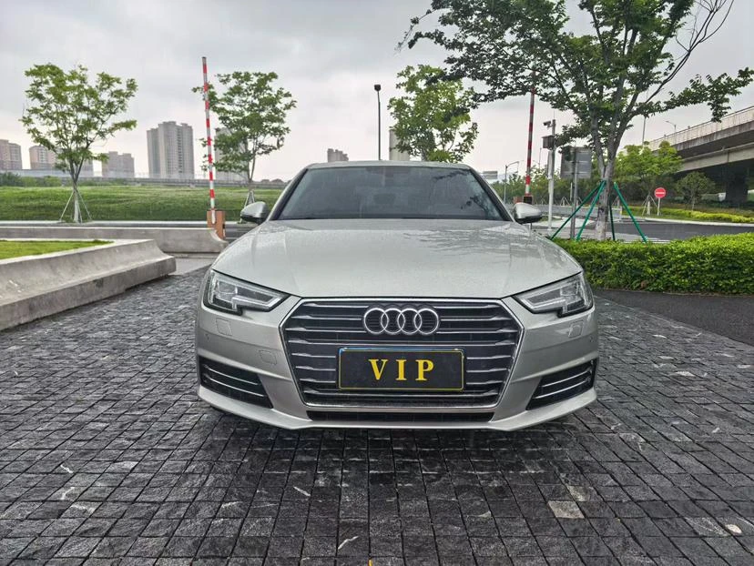 Audi A4L 40 TFSI Premium 30th Anniversary Edition - exterior