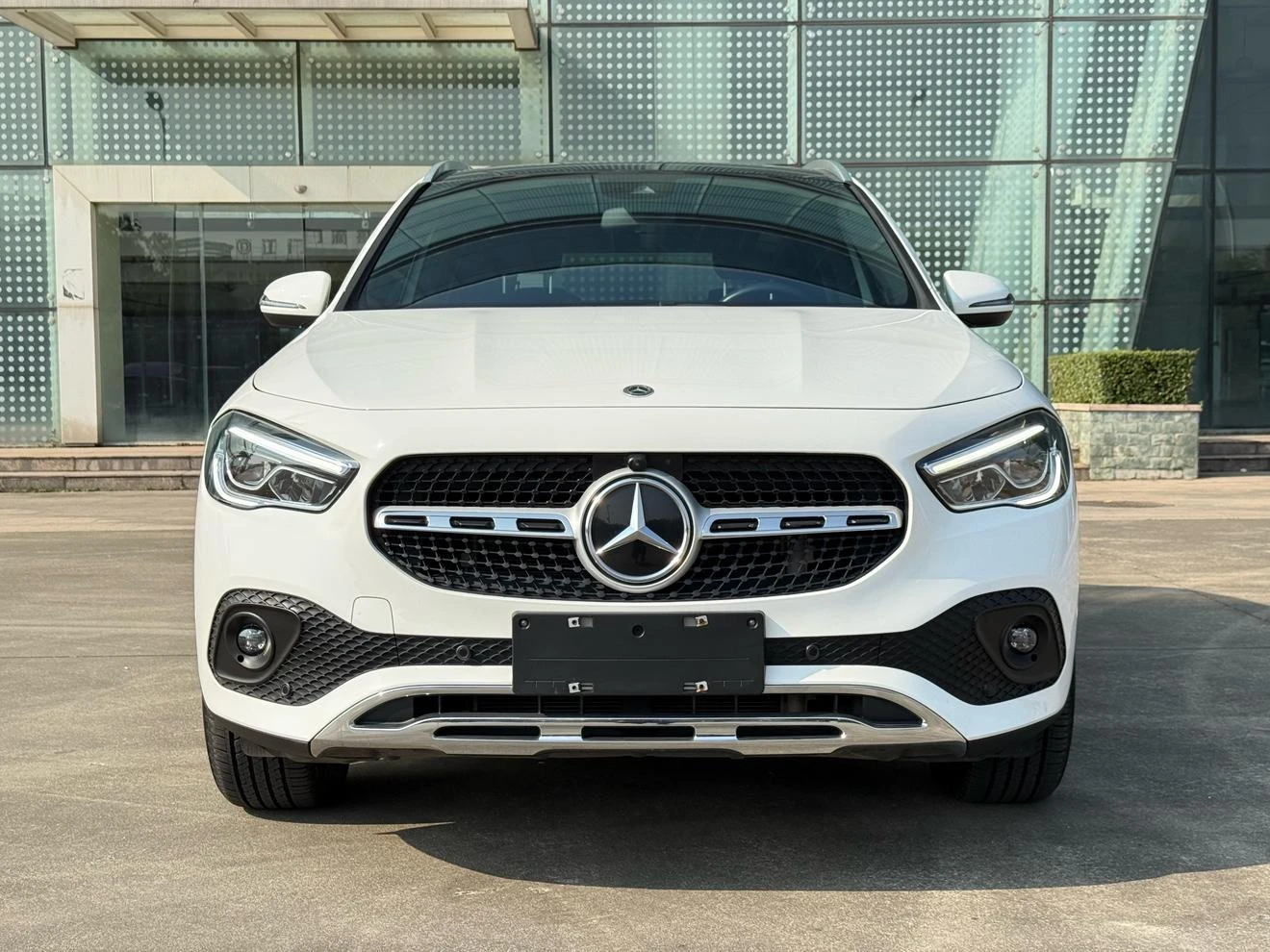 Mercedes-Benz GLA-class  220