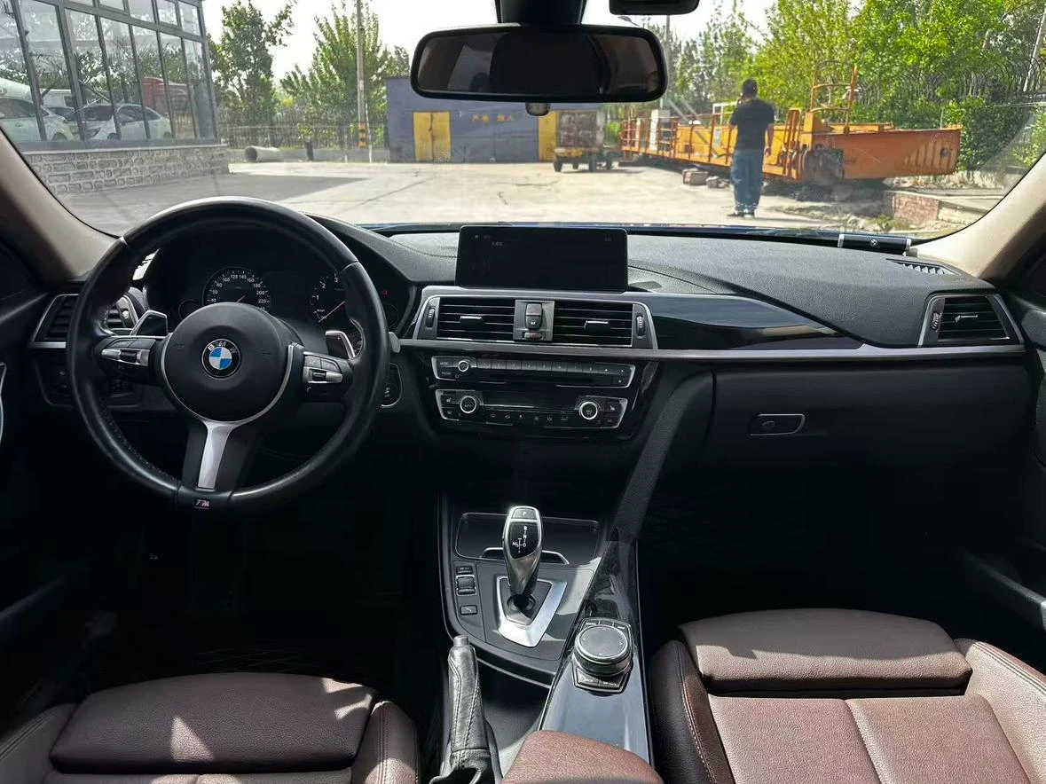 BMW 3 Series - interior