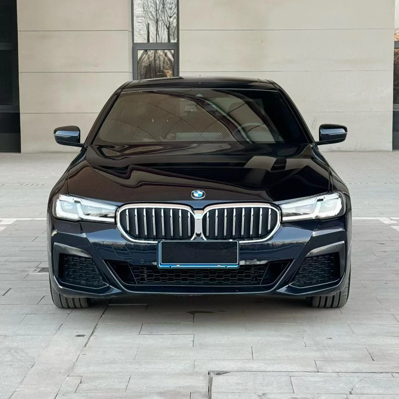 BMW 5 Series 530Li xDrive M Sport Package - exterior