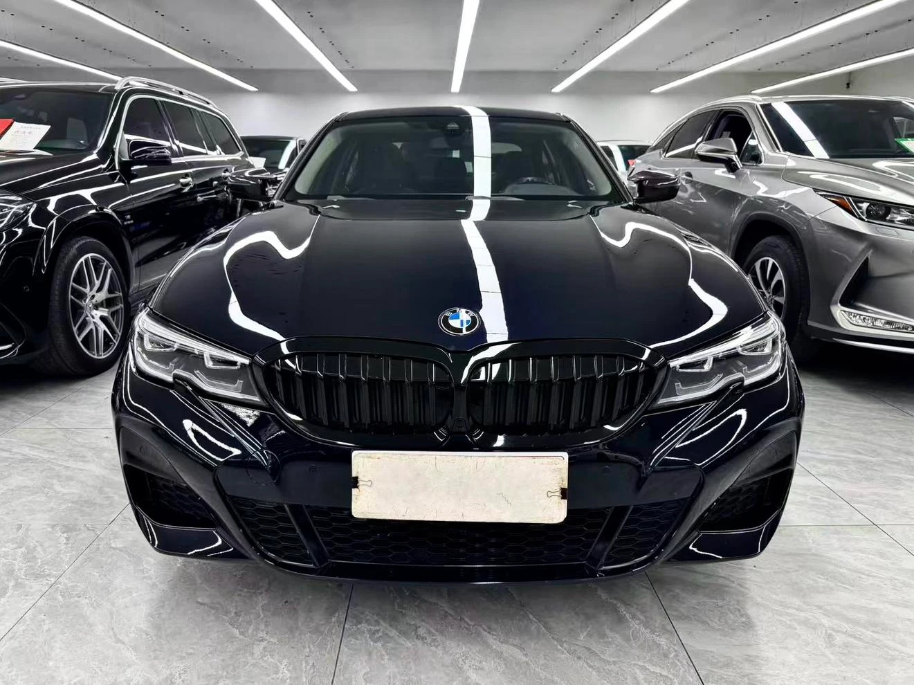 BMW 3 Series 325Li M Sport - exterior