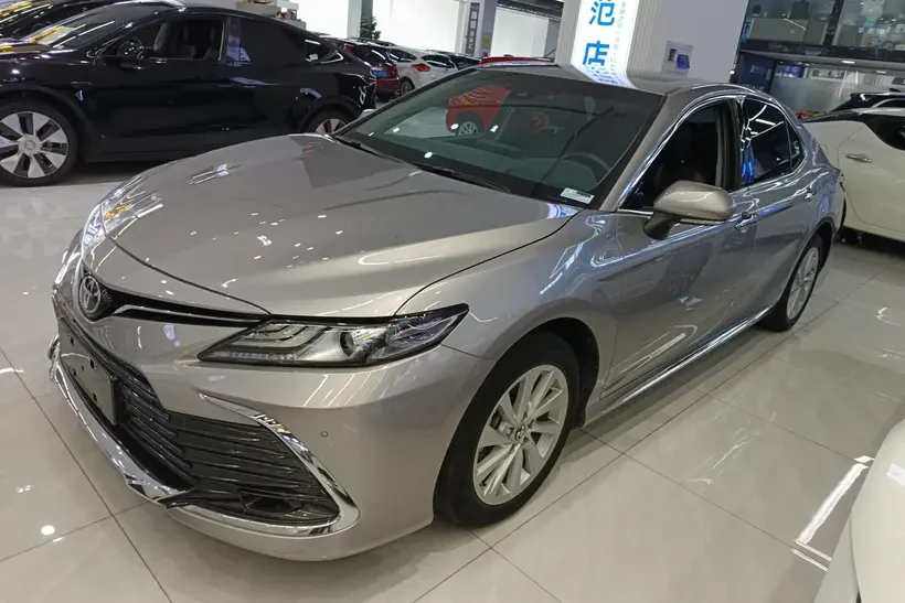 Toyota Camry 2.0G Luxury Edition
