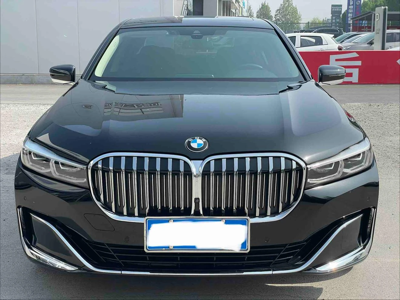 BMW 7 Series 740Li Leading Luxury Package - exterior