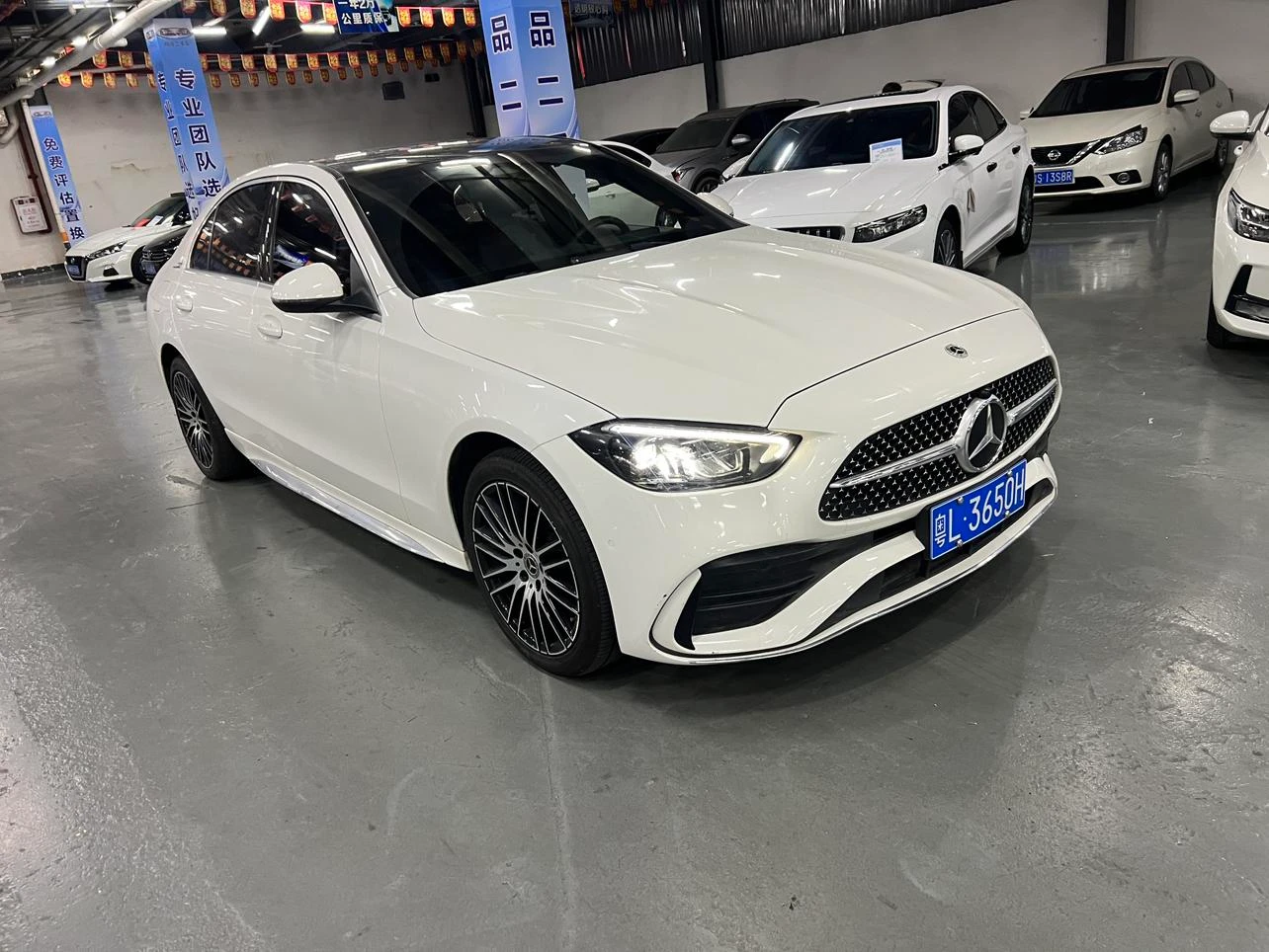 Mercedes-Benz C-Class C260 L Facelift Sport - exterior