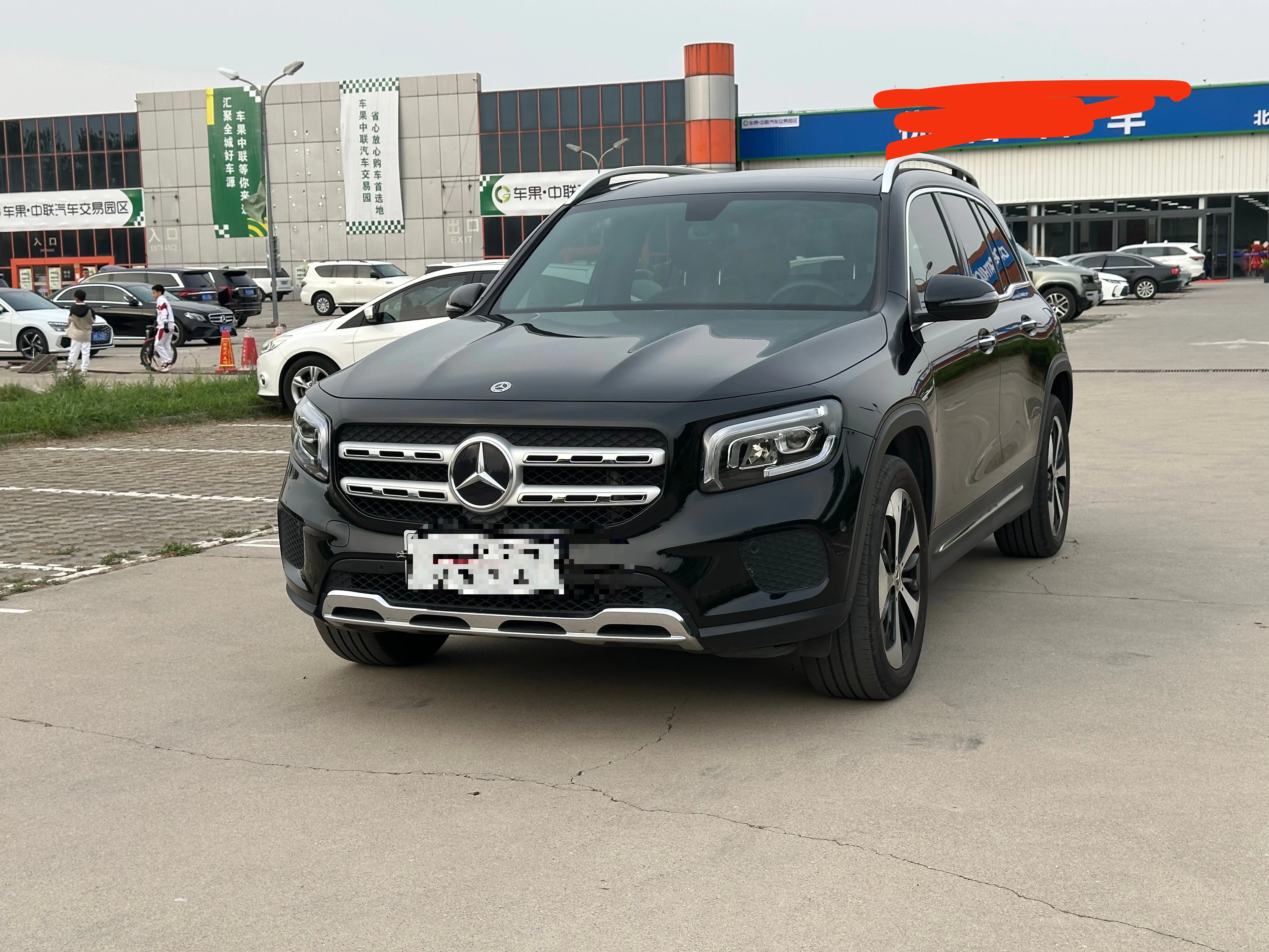 Mercedes-Benz GLB  200