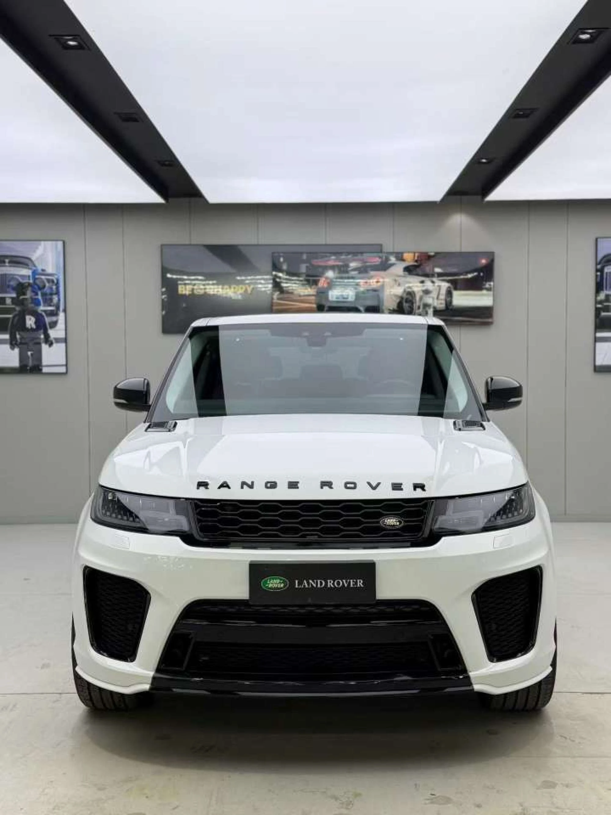 Land Rover Range Rover Sport 3.0L SC V6 SE - exterior