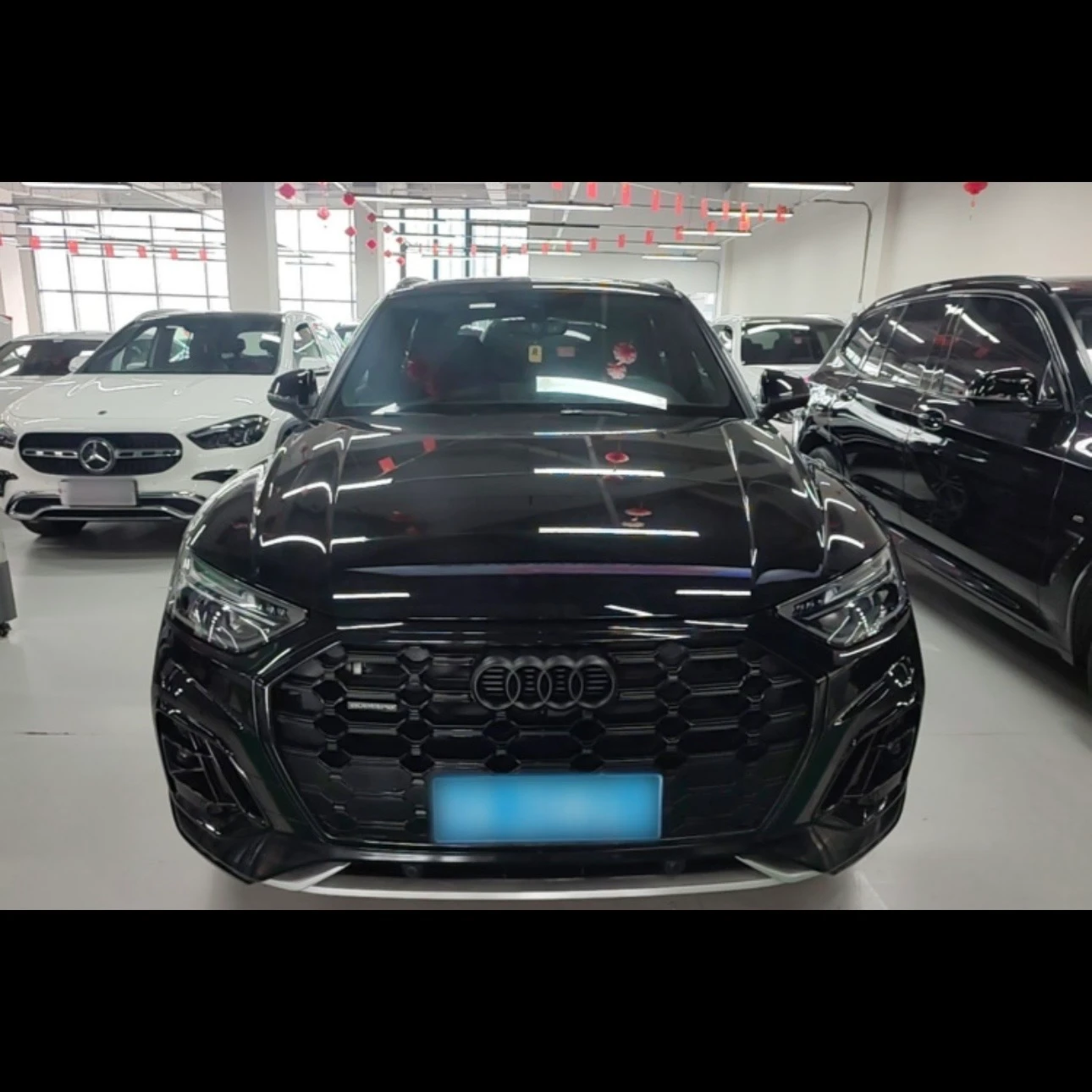 Audi Q5L 40 TFSI Luxury Dynamic  - exterior
