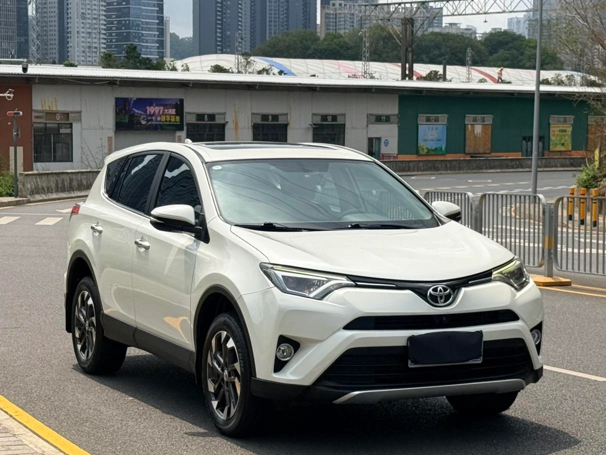  Toyota RAV4 4WD - exterior