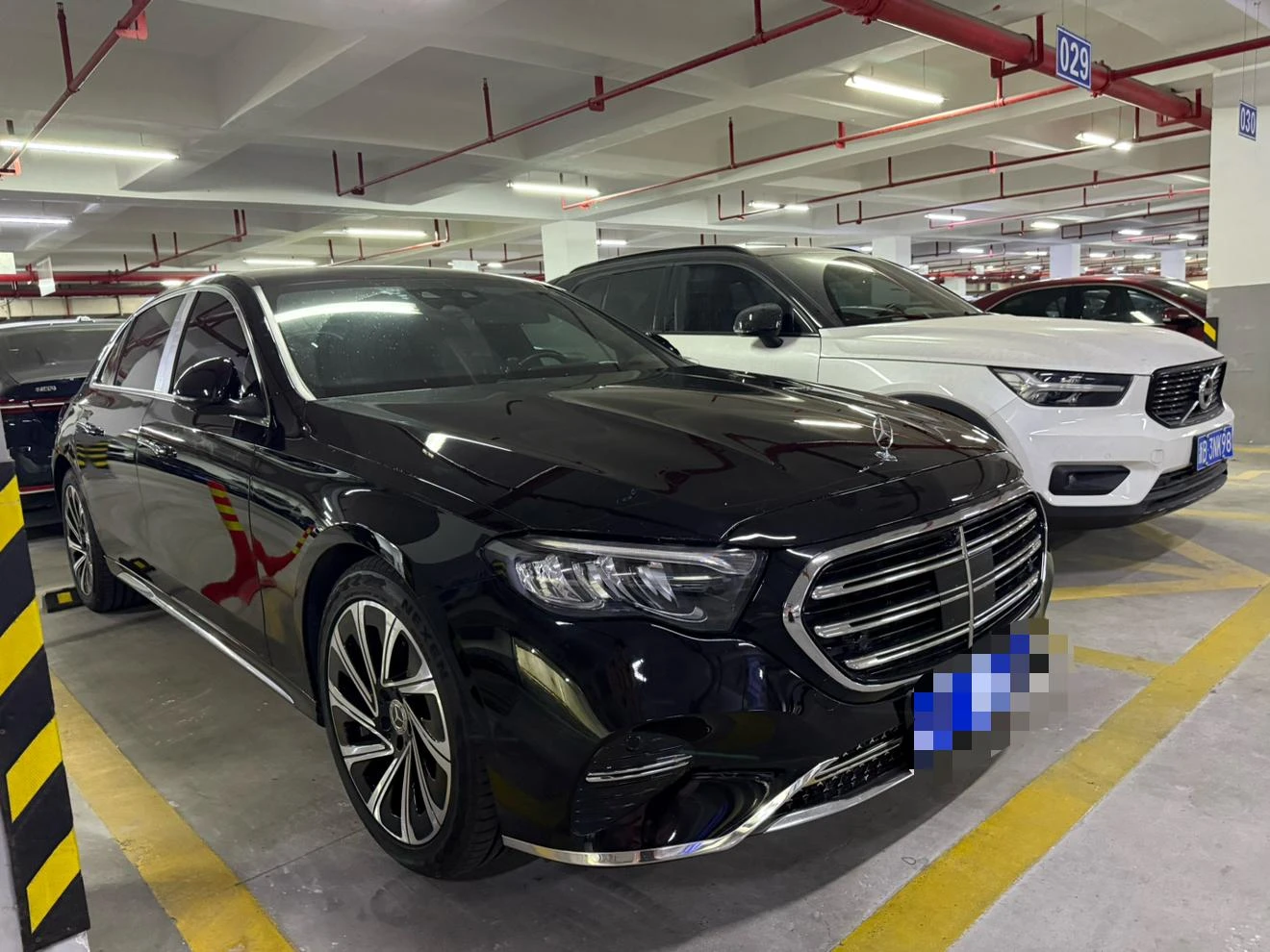 Mercedes-Benz E-Class E300 L Luxury - exterior