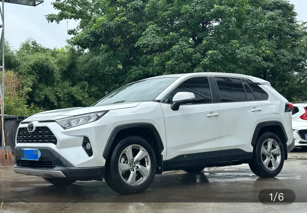 Toyota RAV4 2.0L CVT (Style Trim)