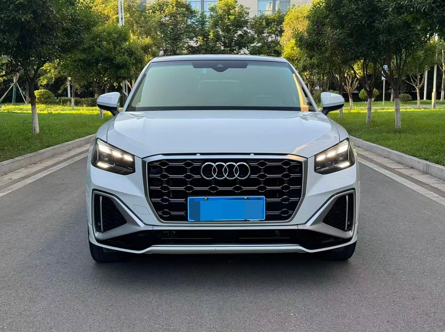 Audi Q2L 35 TFSI Dynamic Elite - exterior
