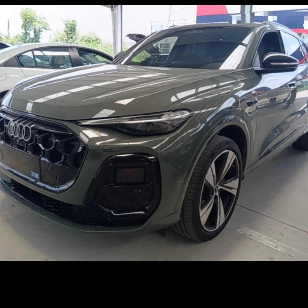 Audi Q5L Plug-in Hybrid Premium