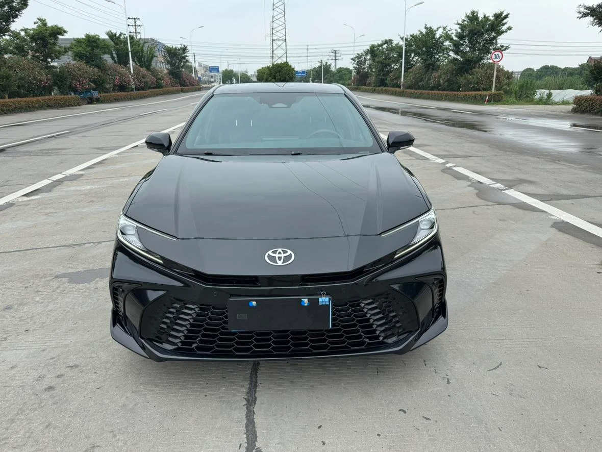Toyota Camry 2.0S Sport Edition - exterior