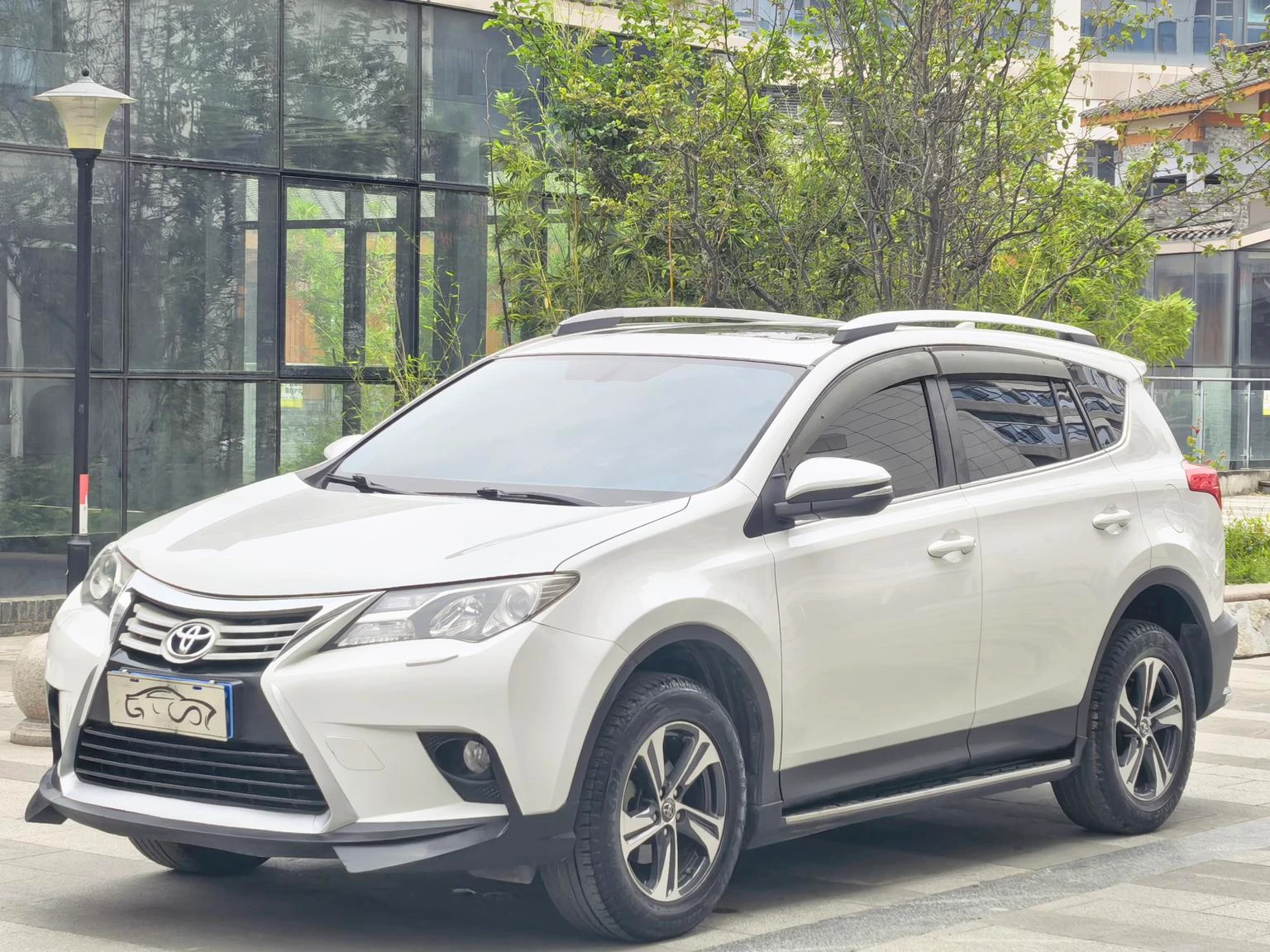 Toyota RAV4 CVT 2WD
