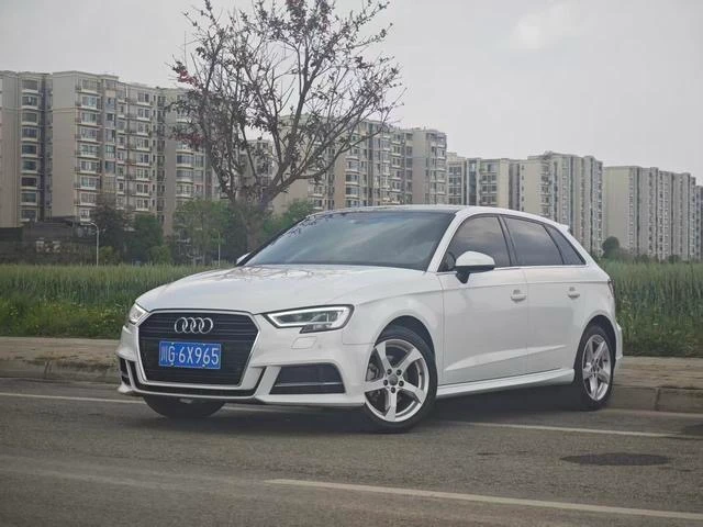 Audi A3 35TFSI Fashion Line