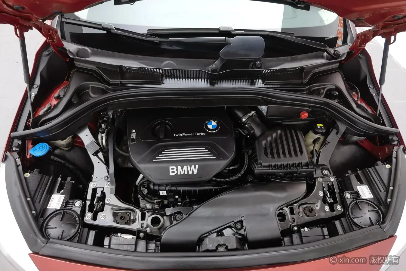 BMW 2 Series 218i Sport - engine