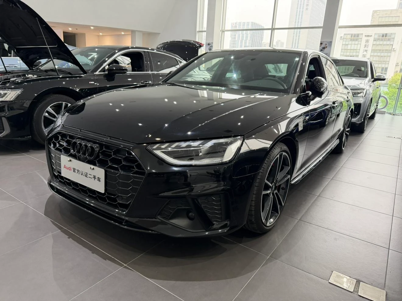 Audi A4L 45 TFSI quattro - exterior