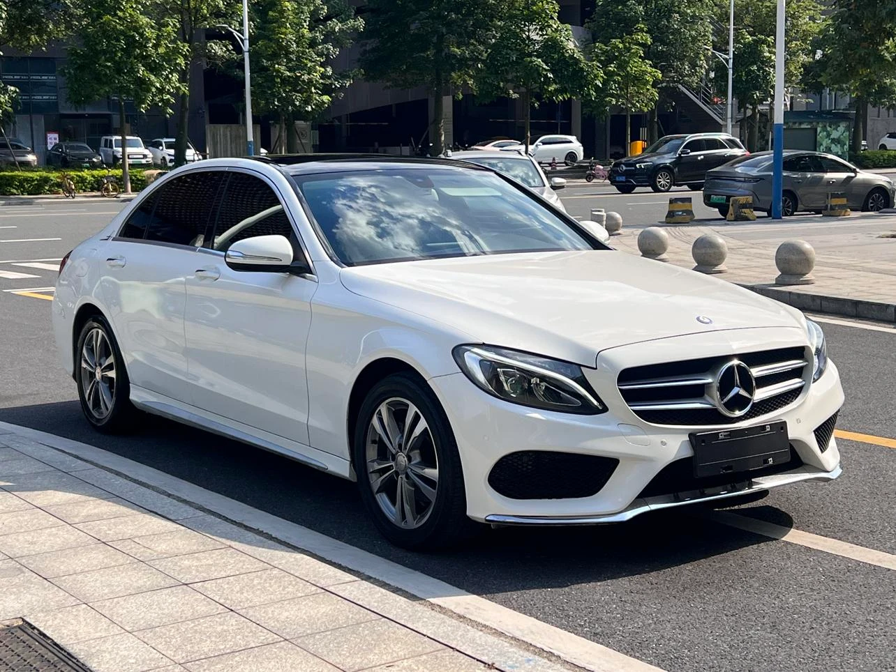 Mercedes-Benz C 200 L Sport - exterior