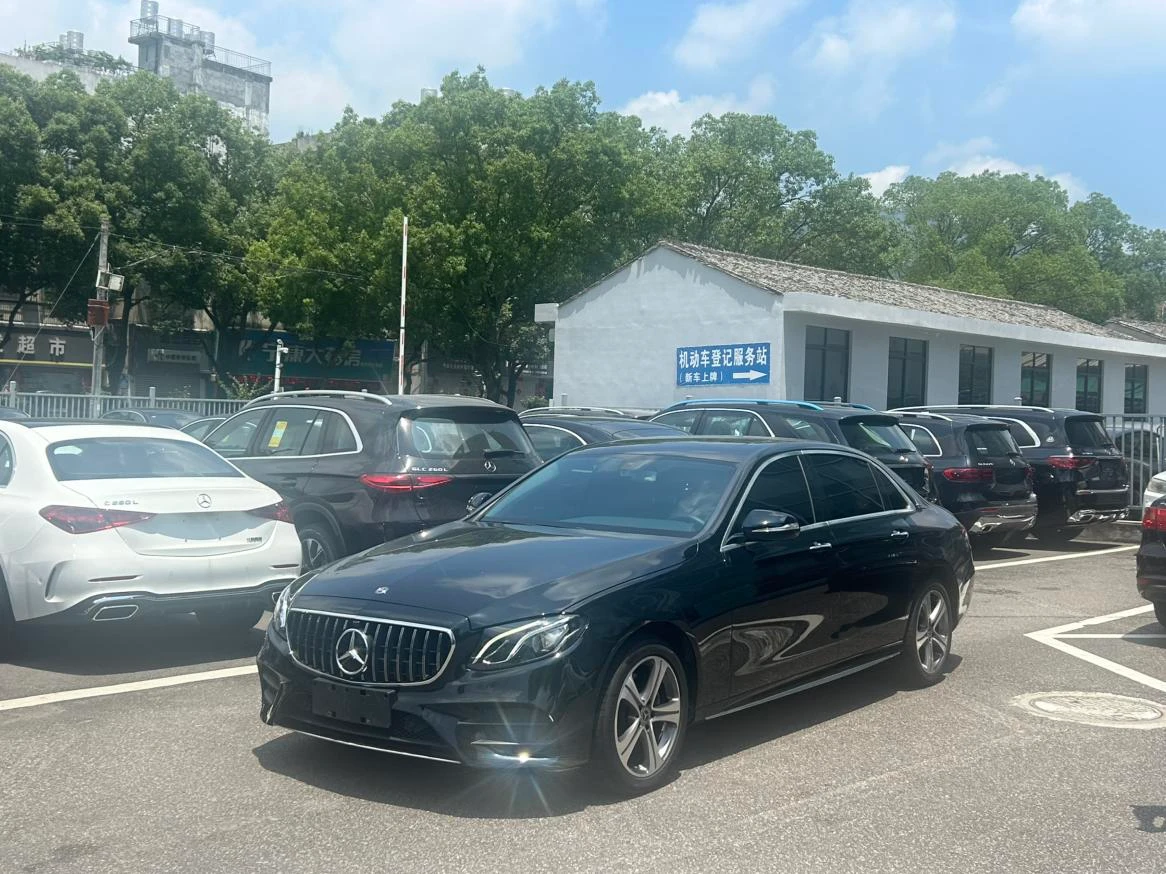 Mercedes-Benz E200 L Sport Edition