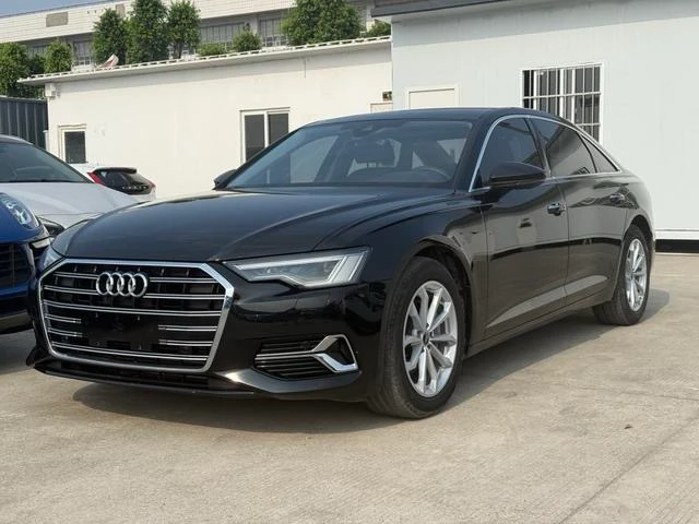 Audi A6L 40 TFSI Luxury Dynamic Trim