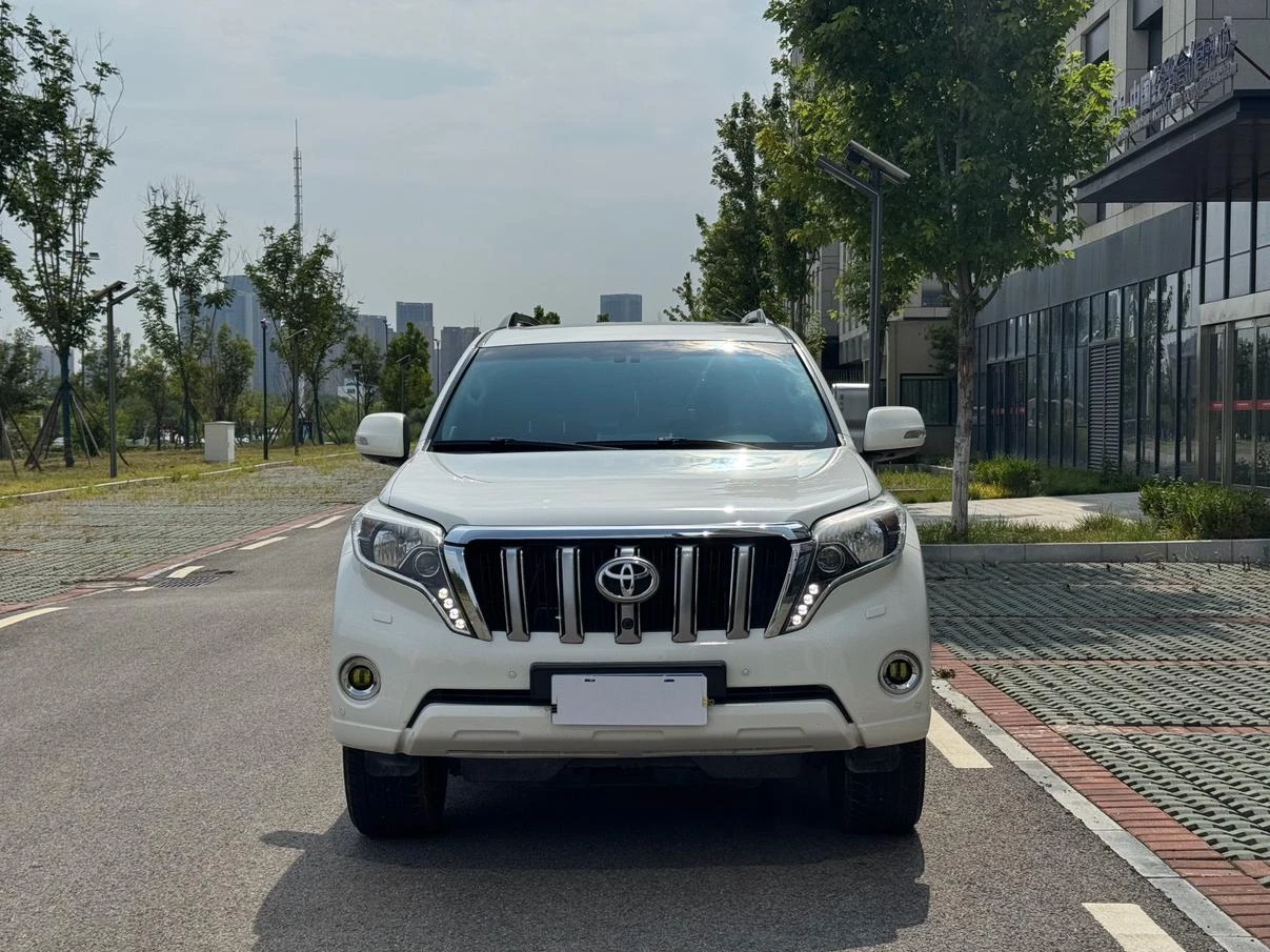 Toyota Prado - exterior